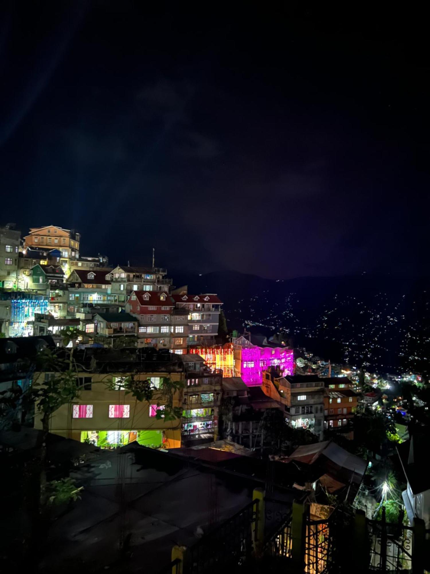 Dew Drops Guest House دارجيلنغ المظهر الخارجي الصورة